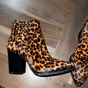 Marc Fischer Booties size 6 never worn